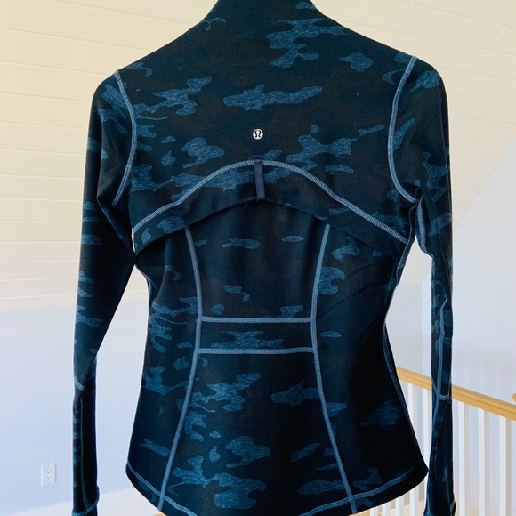 Lululemon Define Jacket - Picture 2 of 5